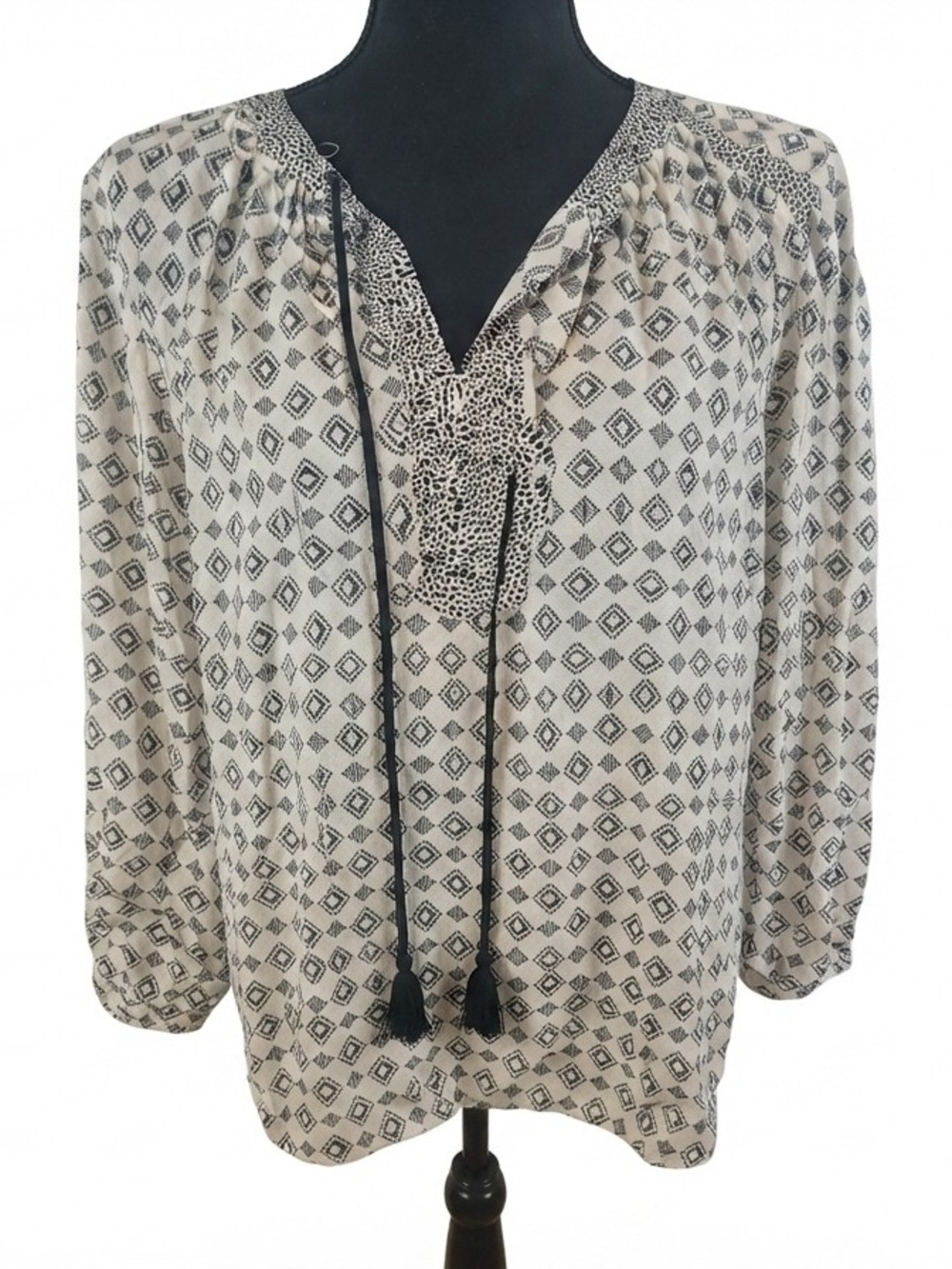 DR2 Cream Blouse with Black Geometric Print